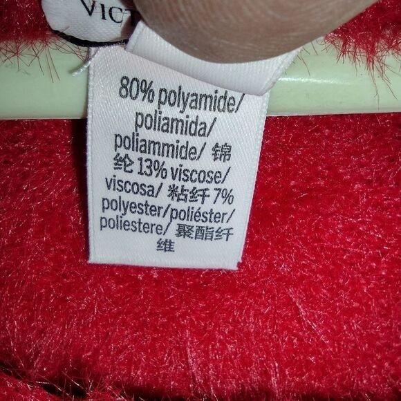 Victoria's secret sweater  - Picture 5 of 7